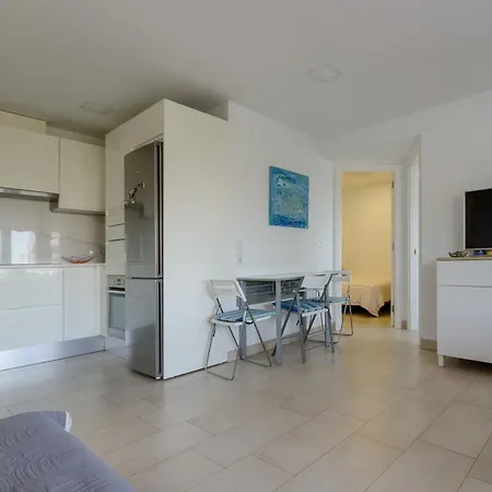 Mit Direktem Zugang Zur Strandpromenade Apartment *